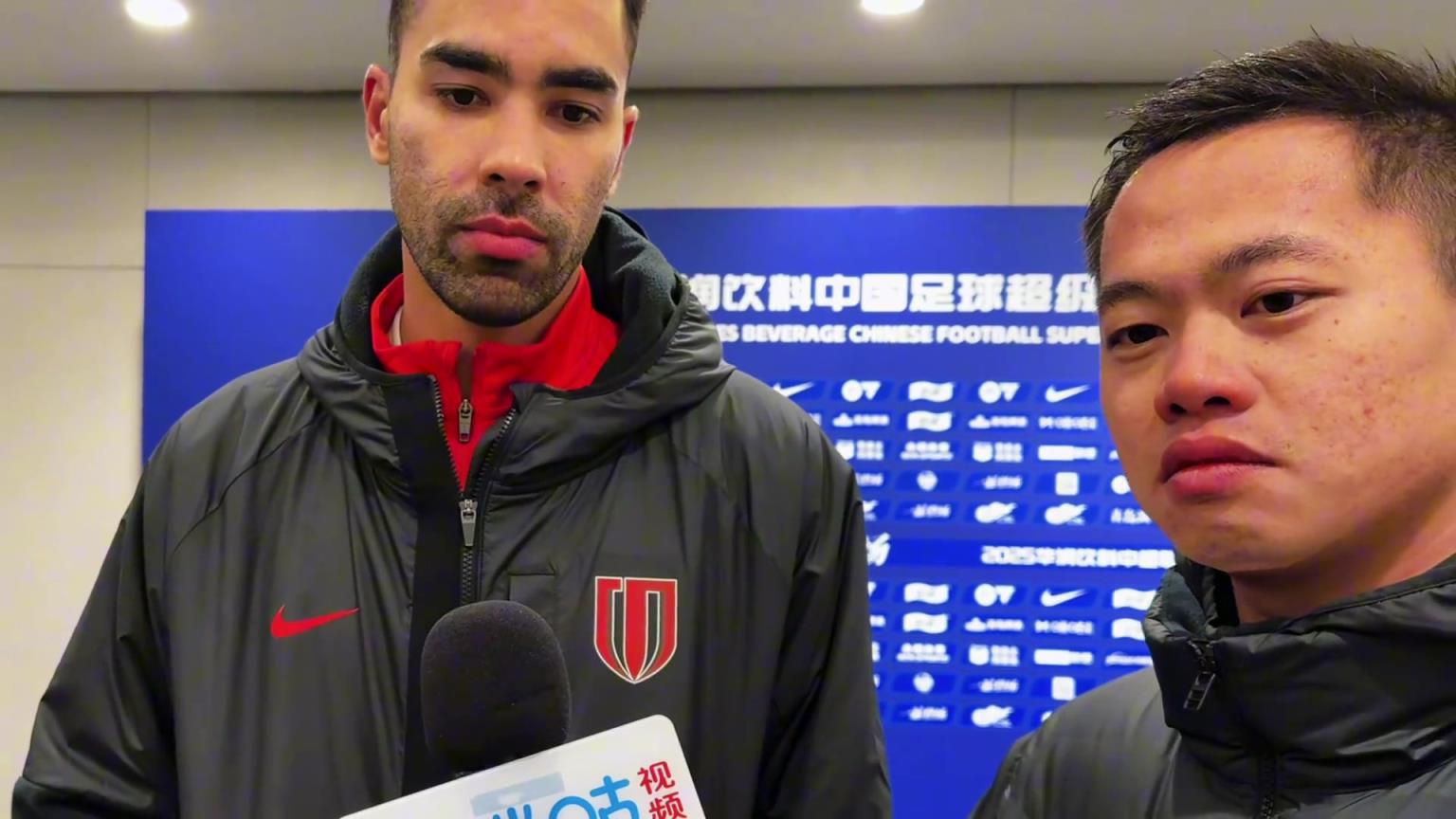 德?tīng)柤佣噘惡蟛稍L：主教練給了我很大信心，拿到3分的最重要的